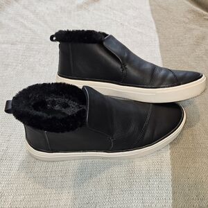 Toms Black Leather Womens Shoes with Fur Lining